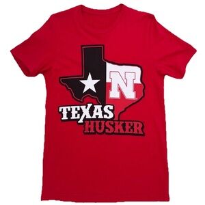 Nebraska Cornhuskers Mens Texas Huskers Medium Red Cotton Tee Shirt, NWOT